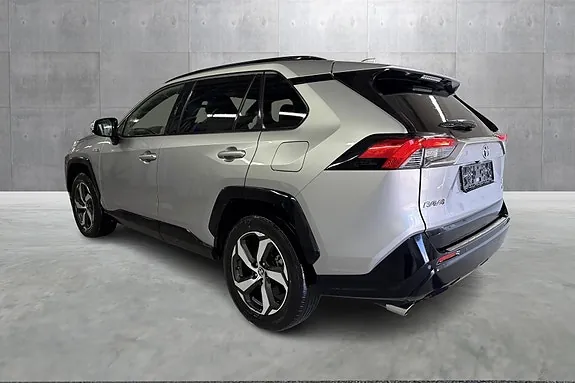 Toyota Rav4 2023 photo 2