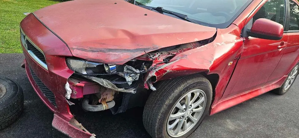 Mitsubishi Lancer 2010 photo 4