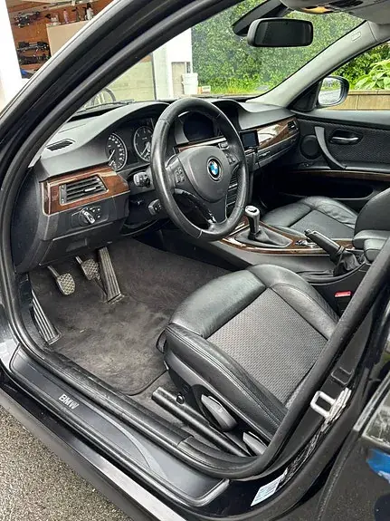 BMW 318D 2011 photo 5