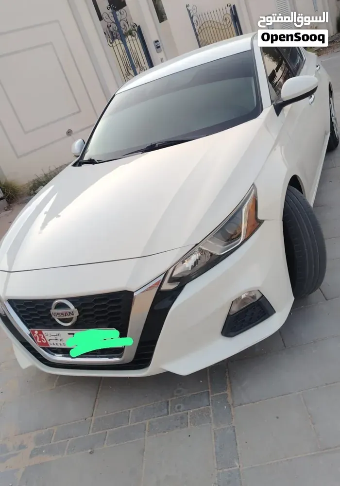 Nissan Altima 2020 photo 2