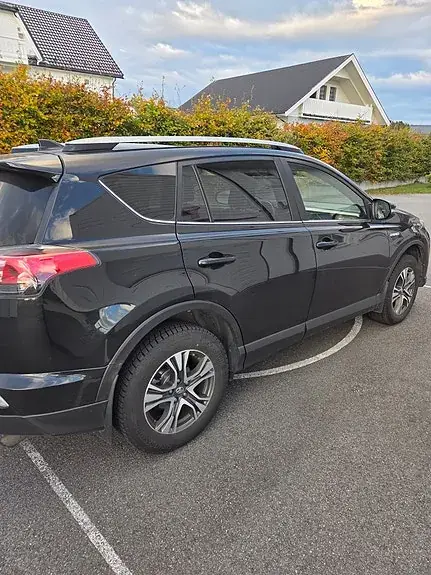 Toyota Rav4 2018 photo 3
