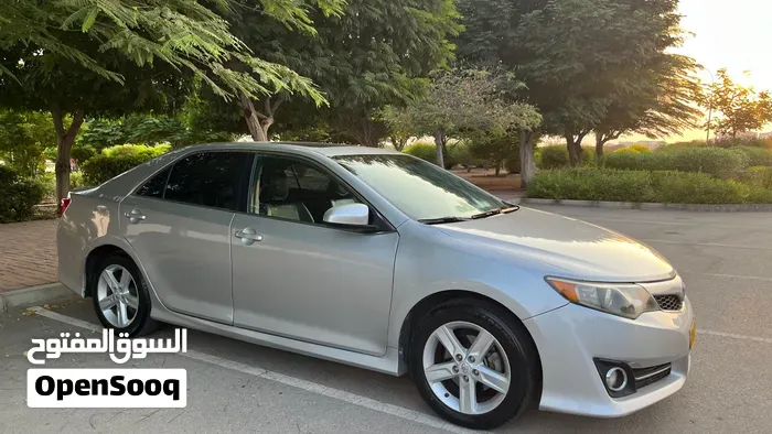 Toyota Camry 2013 photo 2
