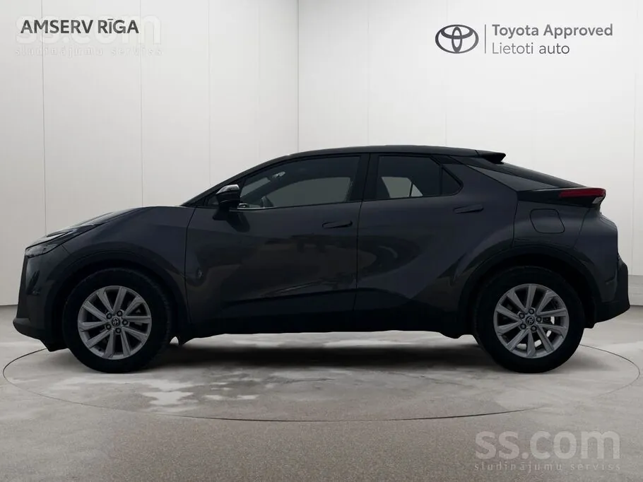 Toyota C-Hr 2025 photo 3