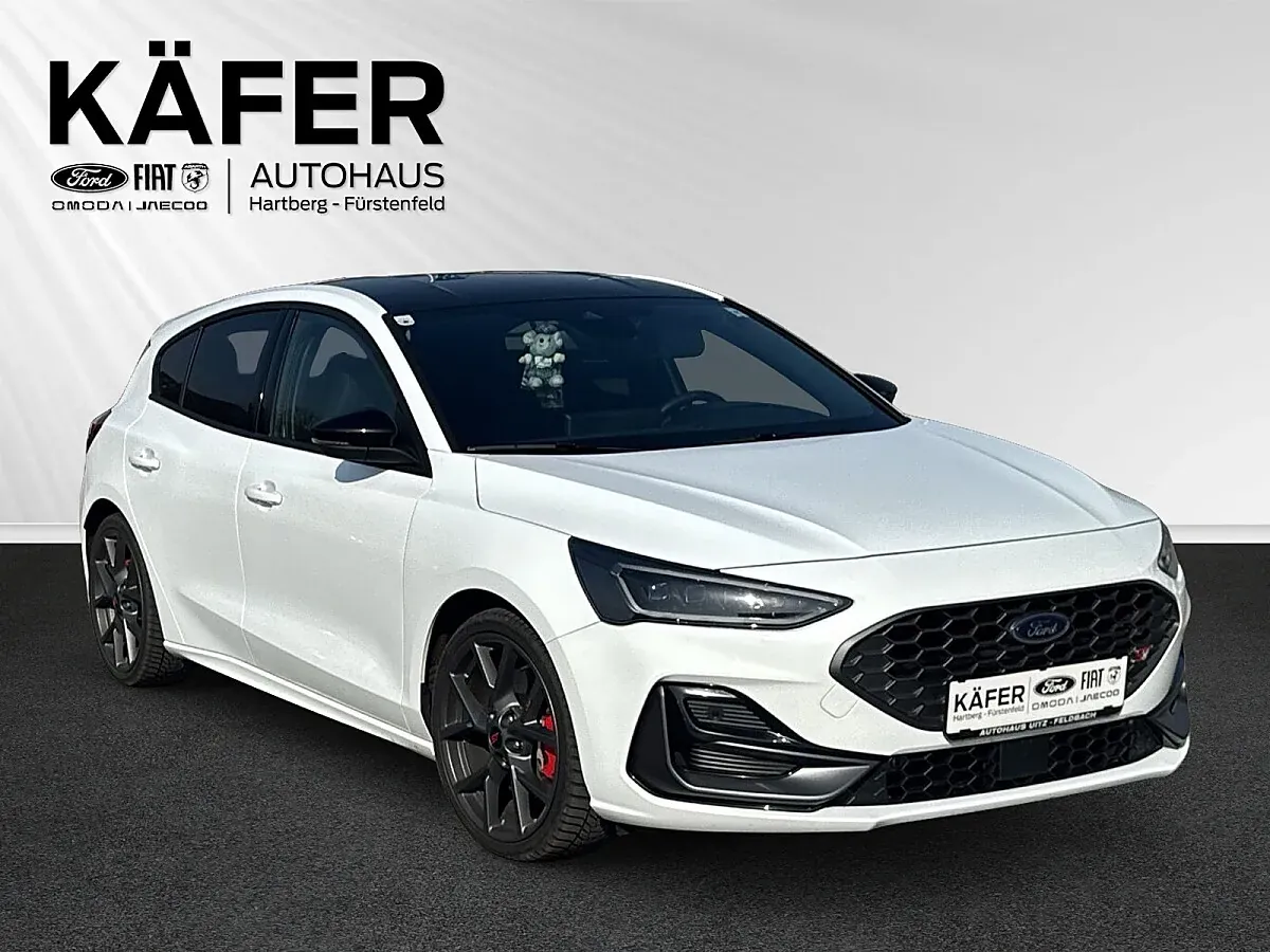 Ford Focus 2023 photo 3