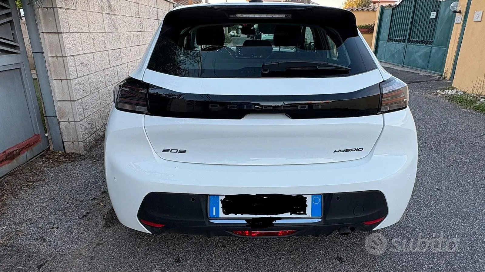 Peugeot 208 2024 photo 2