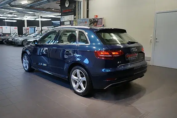 Audi A3 2018 photo 5