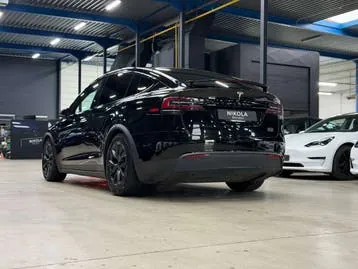 Tesla Model X 2022 photo 2