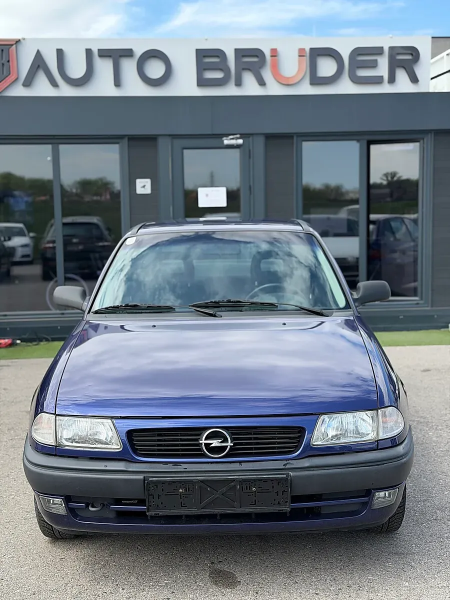 Opel Astra 1995 photo 3