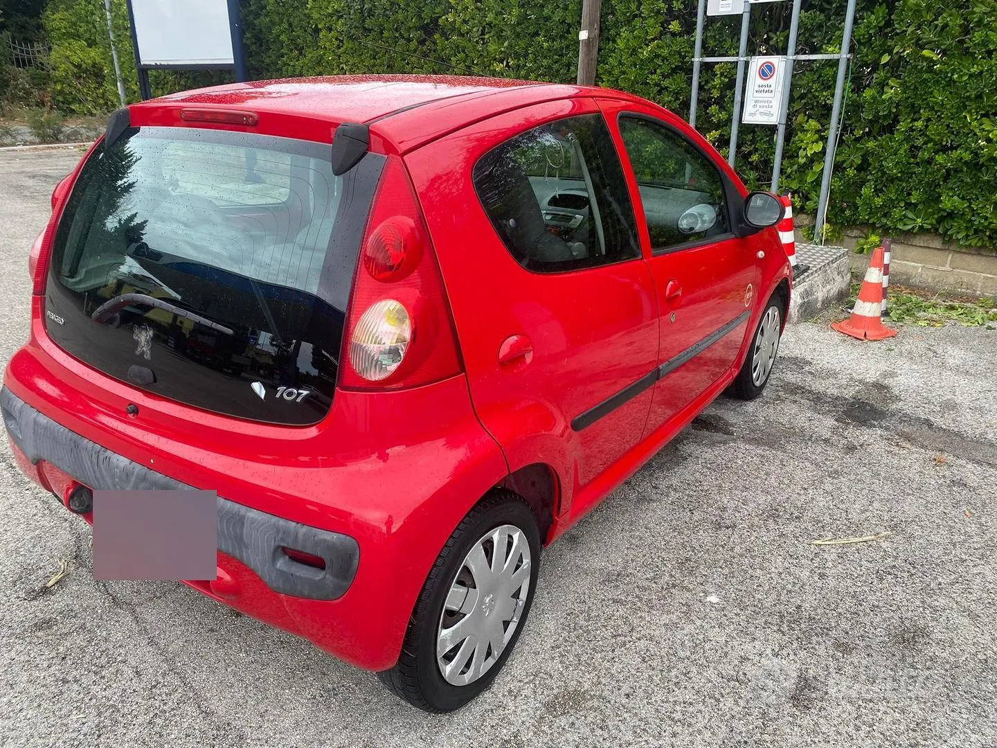 Peugeot 107 2008 photo 4