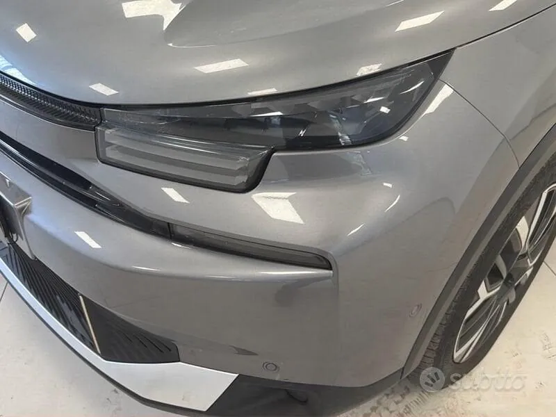 Citroen C4 2025 photo 4