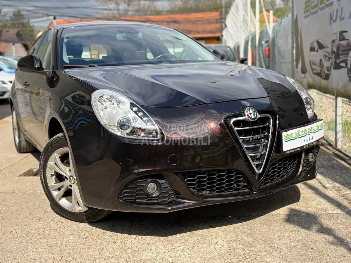 Alfa Romeo Giulietta 2011 photo 5