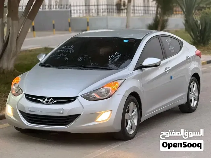 Hyundai Avante 2012 photo 4