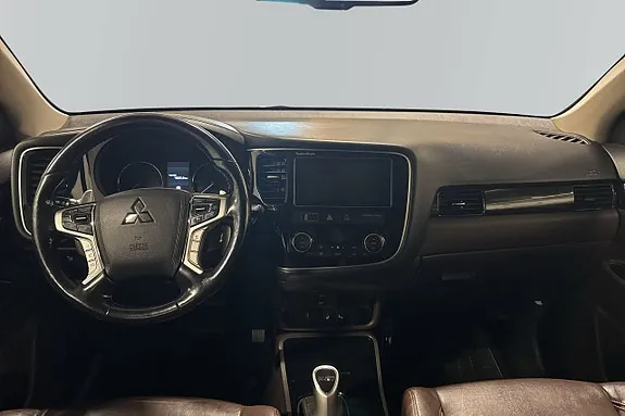Mitsubishi Outlander 2018 photo 4