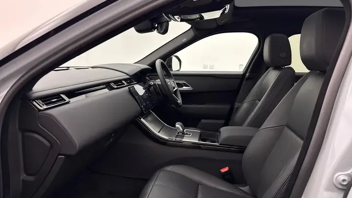 Land Rover Range Rover Velar 2025 photo 3