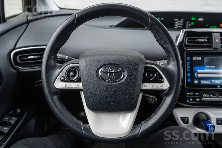 Toyota Prius 2017 photo 5