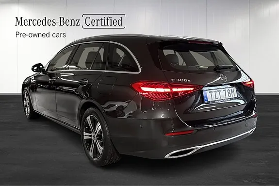 Mercedes-Benz C300 E 2023 photo 3