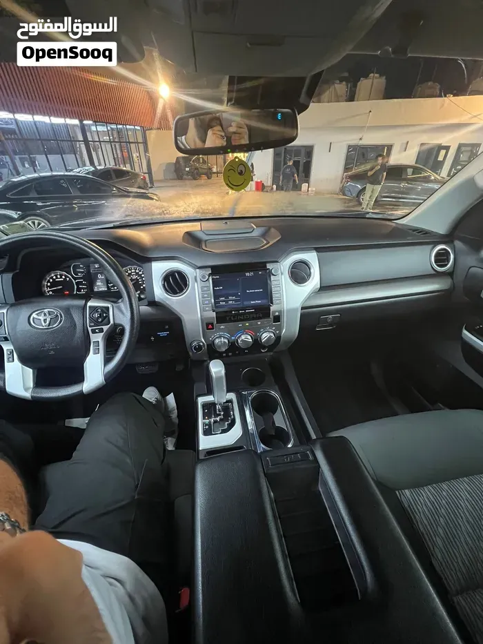 Toyota Tundra 2021 photo 2