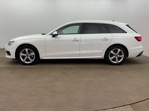 Audi A4 2022 photo 3