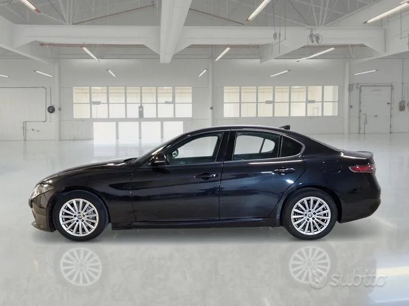 Alfa Romeo Giulia 2023 photo 5