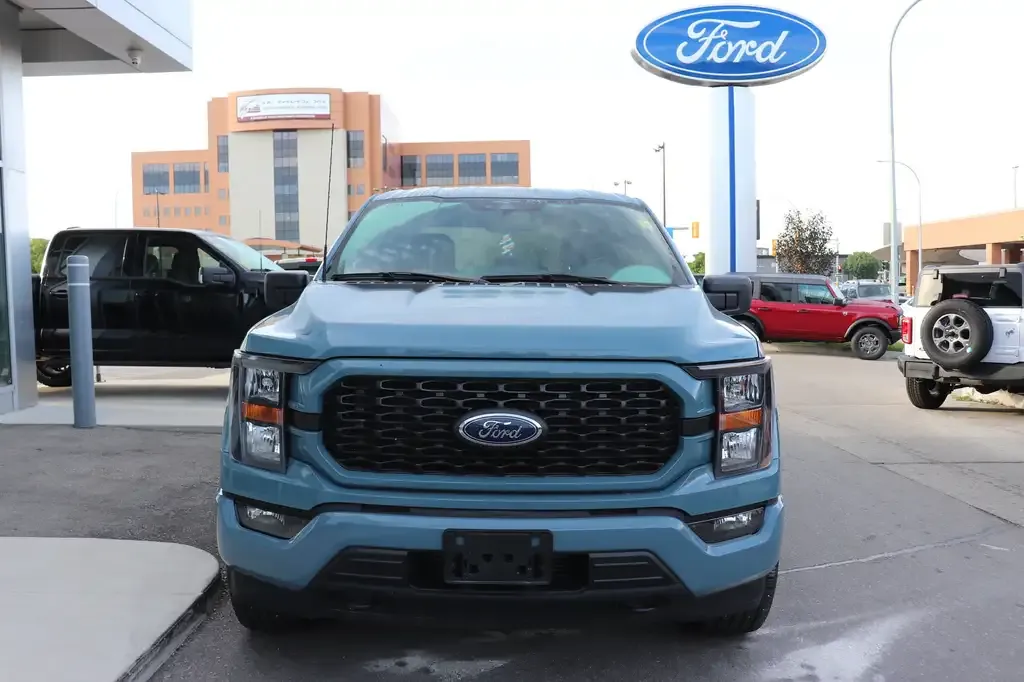 Ford F-150 2023 photo 2