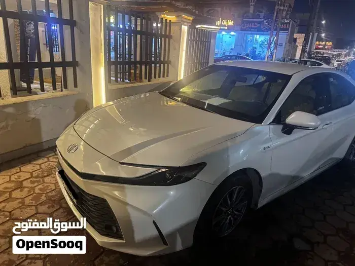 Toyota Camry 2025 photo 2