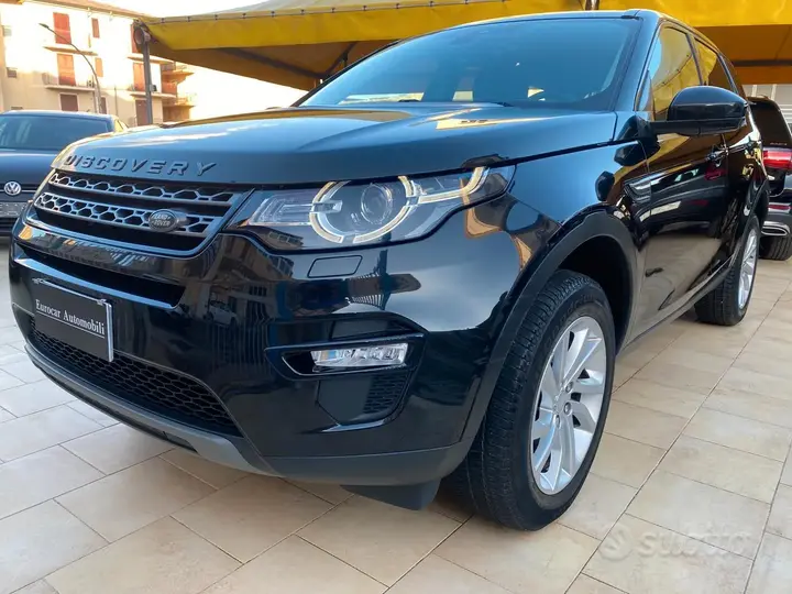 Land Rover Discovery Sport 2016 photo 2