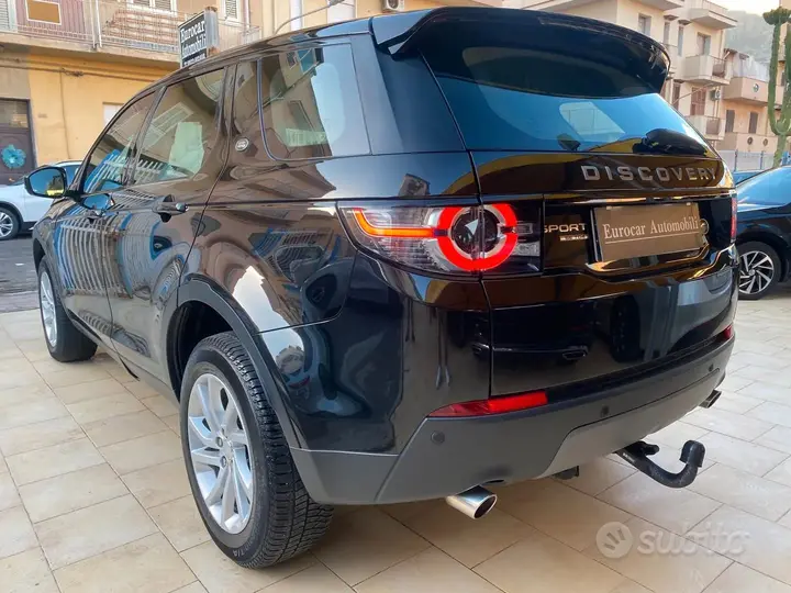 Land Rover Discovery Sport 2016 photo 4