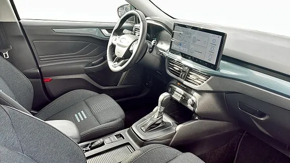 Ford Focus 2024 photo 3