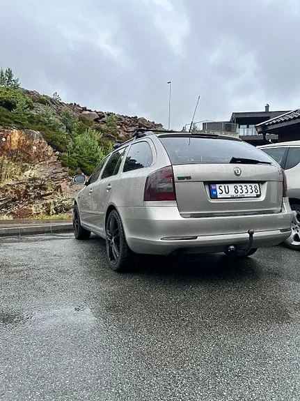 Skoda Octavia 2010 photo 5