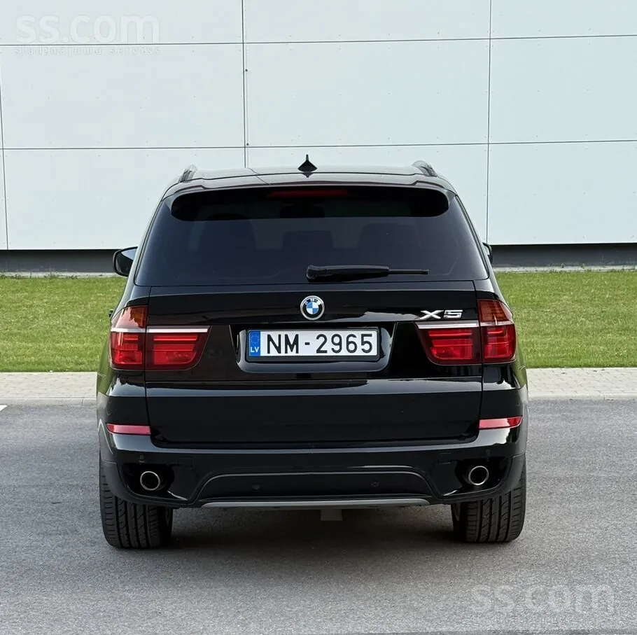 BMW X5 2010 photo 5
