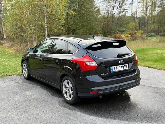 Ford Focus 2013 photo 4
