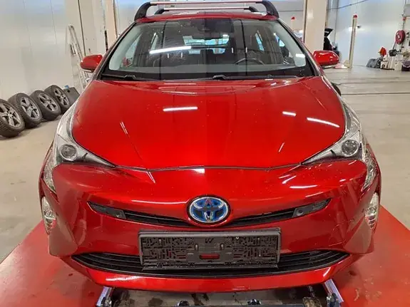Toyota Prius 2017 photo 2