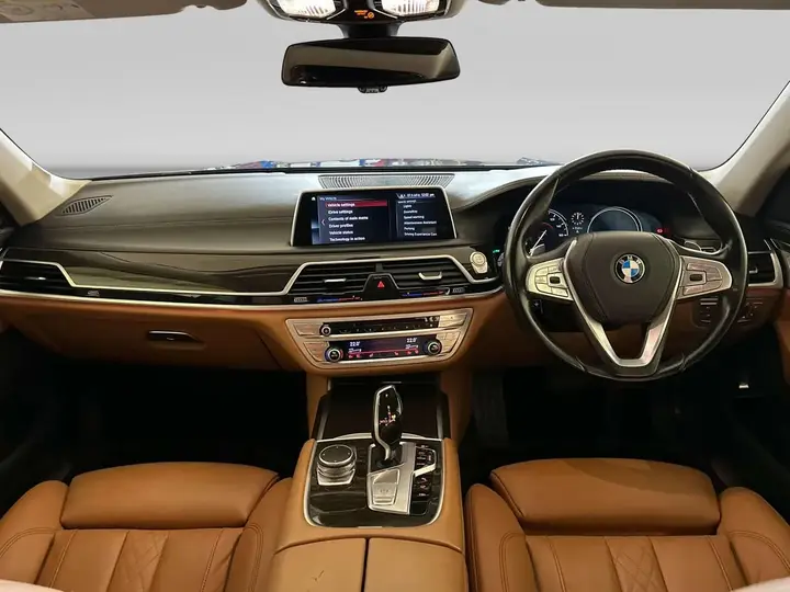 BMW 7 Series 2017 photo 3