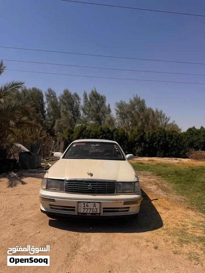 Toyota Crown 1994 photo 5