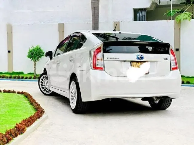 Toyota Prius 2013 photo 5