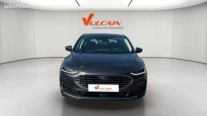 Ford Focus 2025 photo 2