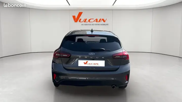 Ford Focus 2025 photo 4