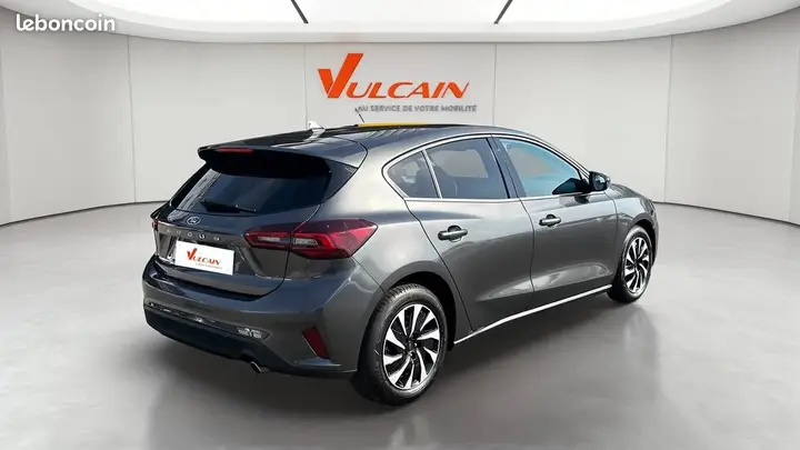 Ford Focus 2025 photo 5