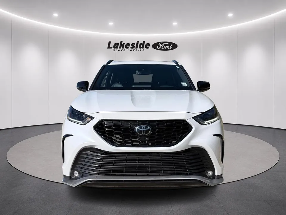Toyota Highlander 2022 photo 3