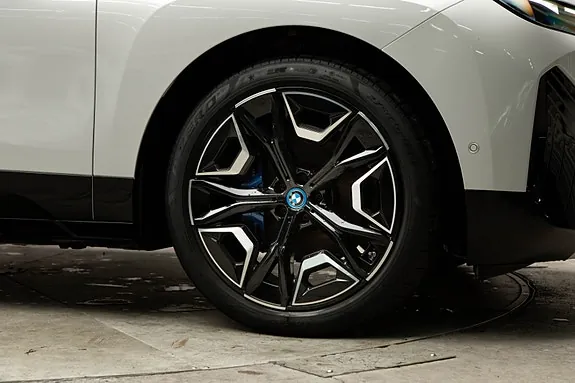 BMW Ix 2023 photo 5