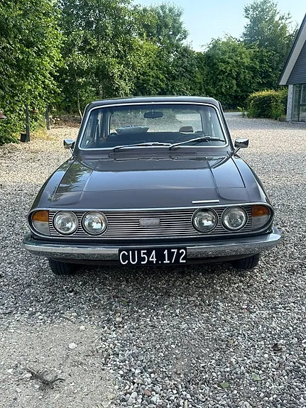 Triumph 2000