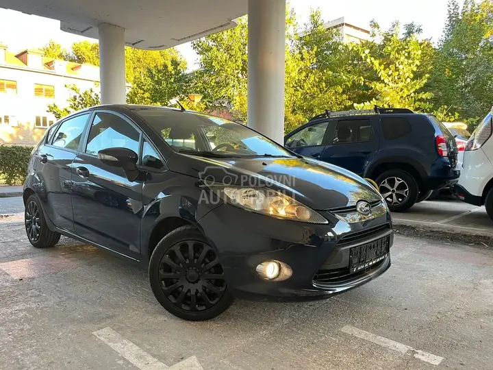 Ford Fiesta 2012 photo 2