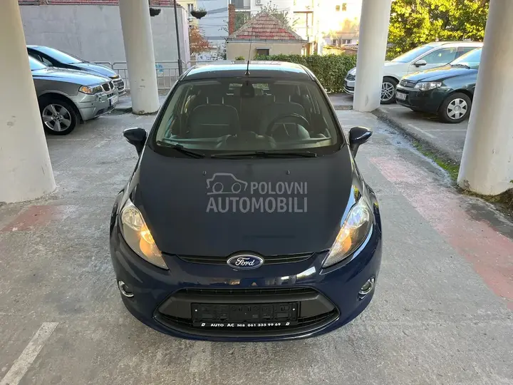 Ford Fiesta 2012 photo 4