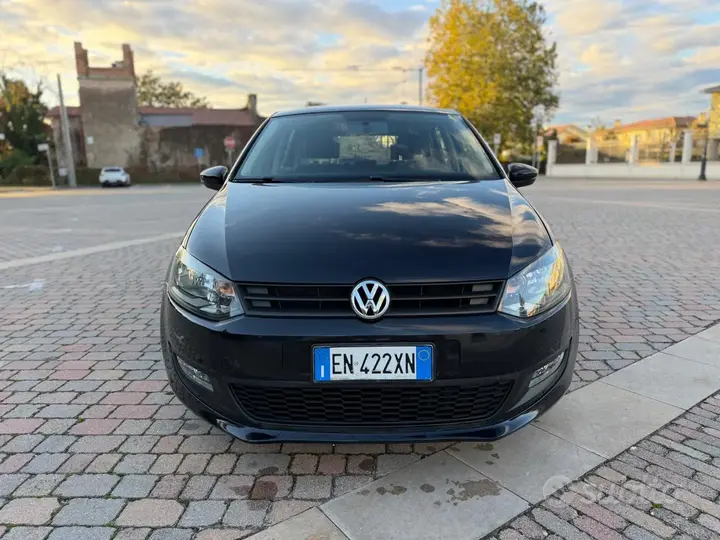 Volkswagen Polo 2013 photo 2