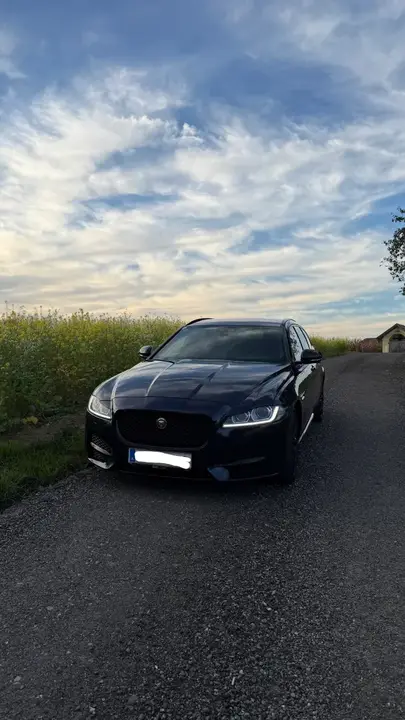Jaguar Xf 2018 photo 2