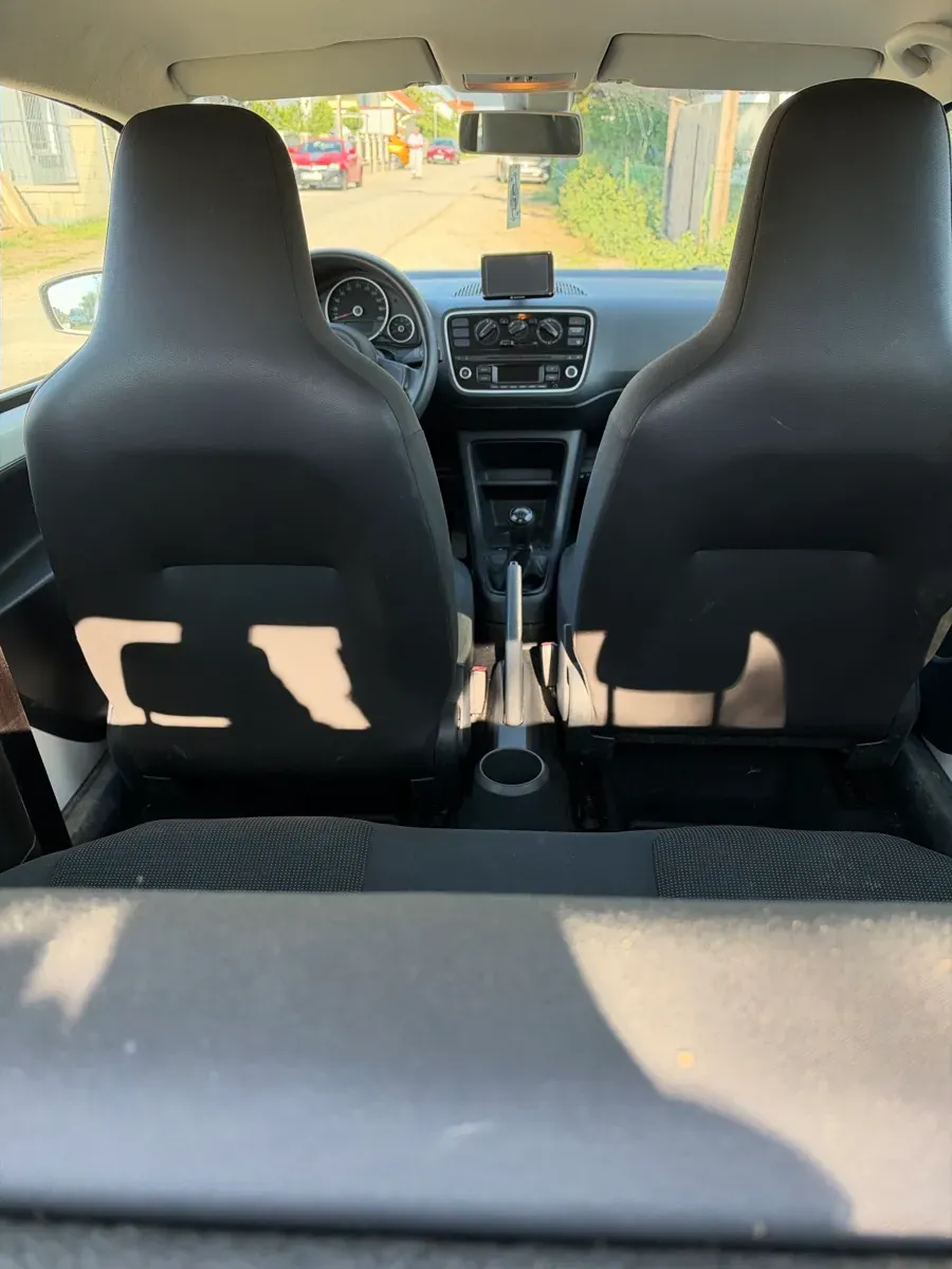 Volkswagen Up 2012 photo 3