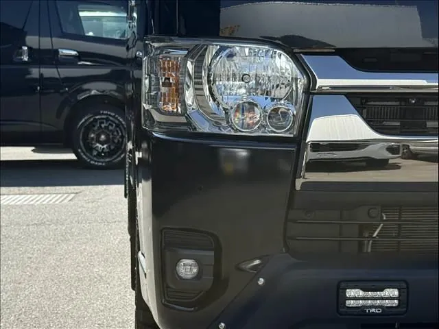 Toyota Hiace 2023 photo 5