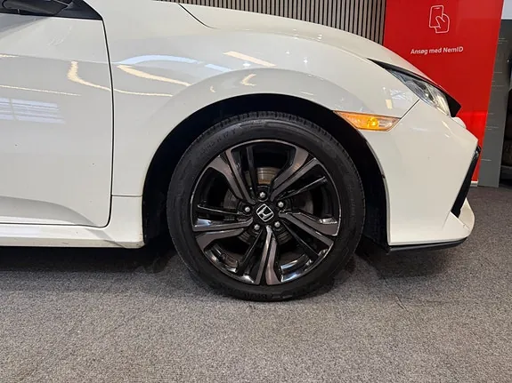 Honda Civic 2018 photo 3