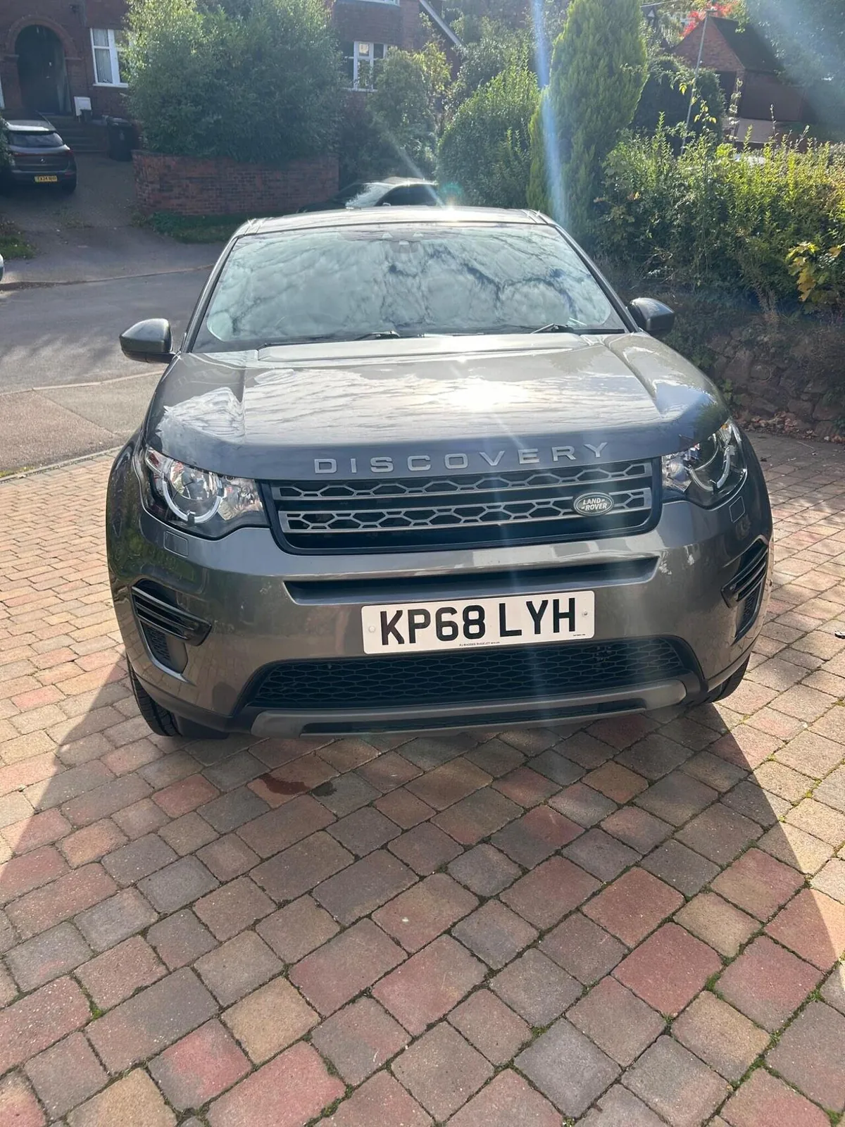 Land Rover Discovery Sport 2018 photo 2