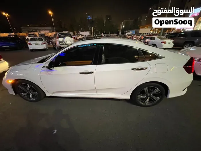 Honda Civic 2021 photo 4